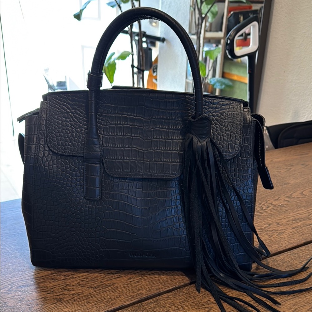 Wool & Oak convertible bag Black Structured Leather Satchel